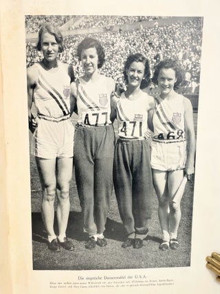 Die Olympischen Spiele in Los Angeles 1932; [A German language review of the 1932 Olympics in Los Angeles, California July 30 to August 14, 1932] [Also includes Winter Olympic sports held in Lake Placid, New York February 4 to 13, 1932]